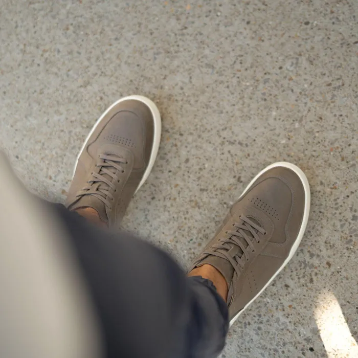 Men Nisolo Sneakers Beto GoTo Court Sneaker Grey