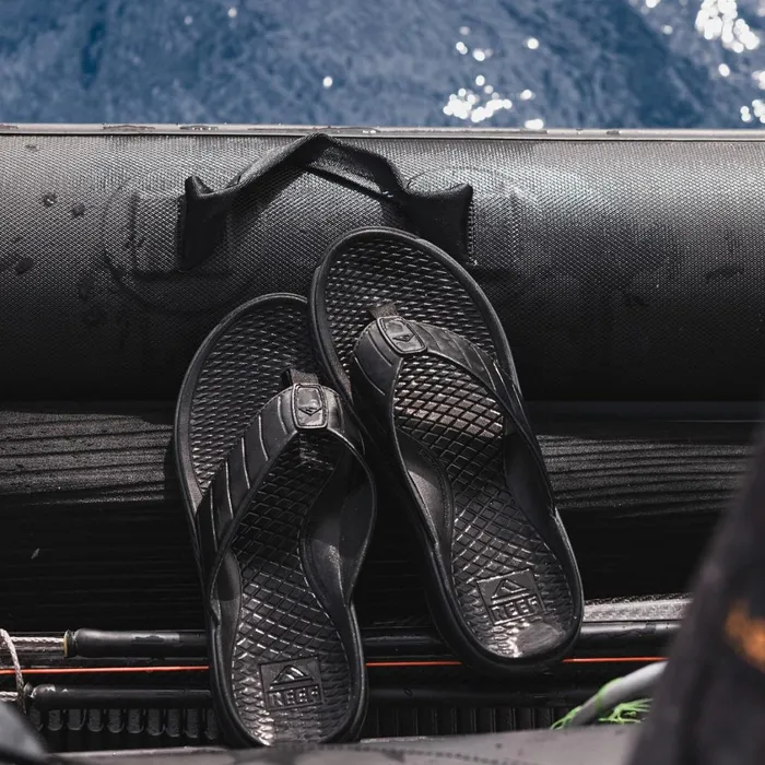 Men Reef Sandals The Deckhand Black Men Reef Sandals The Deckhand Black