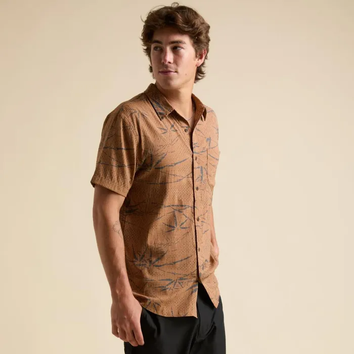 Men Reef TShirts and Shirts Stanley Short Sleeve Woven Shirt Cathay Spice Men Reef TShirts and Shirts Stanley Short Sleeve Woven Shirt Cathay Spice