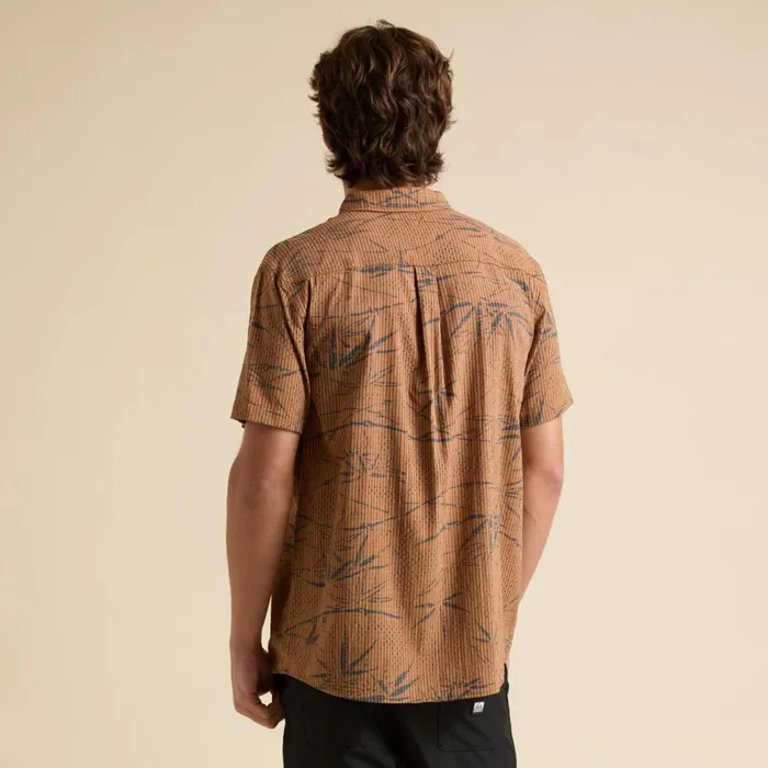 Men Reef TShirts and Shirts Stanley Short Sleeve Woven Shirt Cathay Spice Men Reef TShirts and Shirts Stanley Short Sleeve Woven Shirt Cathay Spice