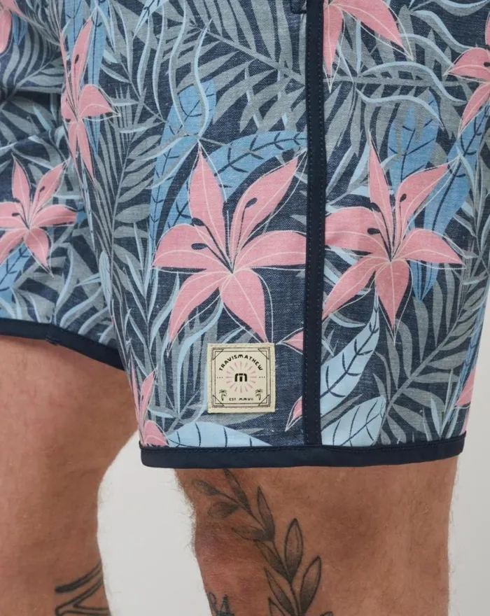Men SUMMER GLOW SHORT BOARDSHORT Heather Total Eclipse TravisMathew Boardshorts