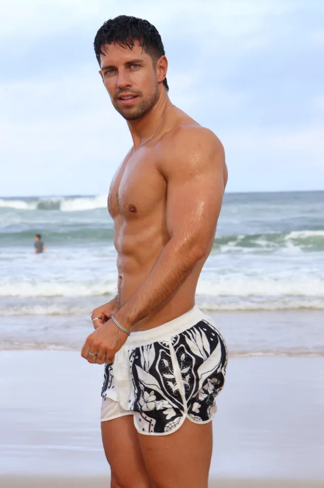 Men Swim Runaway The Label MILO BOARDSHORT Whiteblack