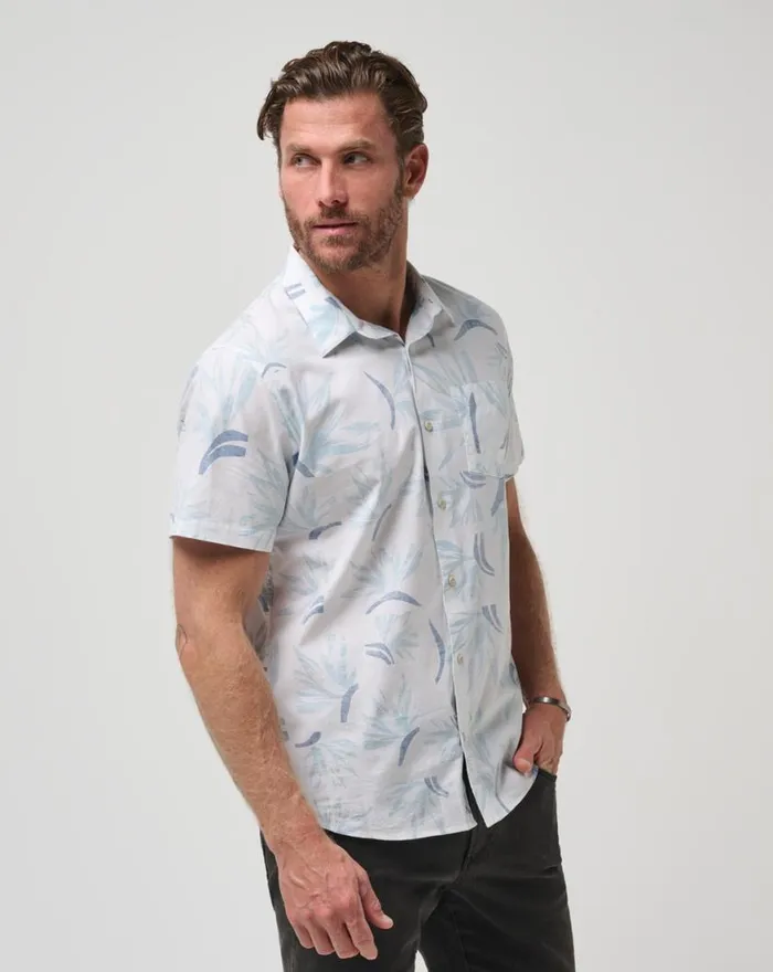 Men THE THICK OF IT BUTTONUP Whitequiet Harbor TravisMathew ButtonUps