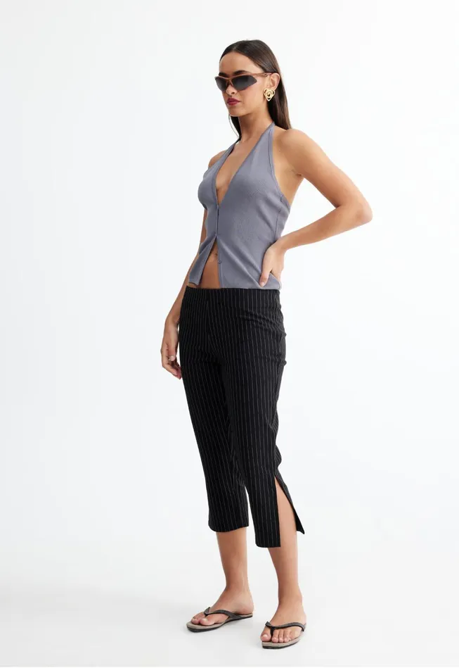 Pants Women Lioness Fashion LEO CAPRI Onyx Pinstripe Pants Women Lioness Fashion LEO CAPRI Onyx Pinstripe