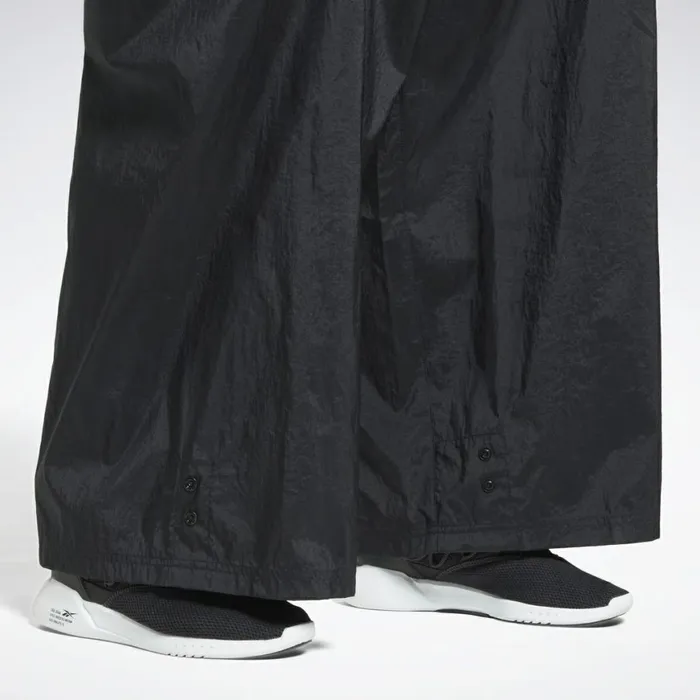 Plus Size 1X4X Womens Reebok Studio Shiny Woven Pants Plus Size Black
