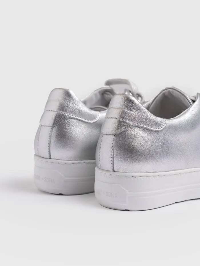 Portland Sneaker 8211 Silver Silver Women Saint And Sofia All Sneakers