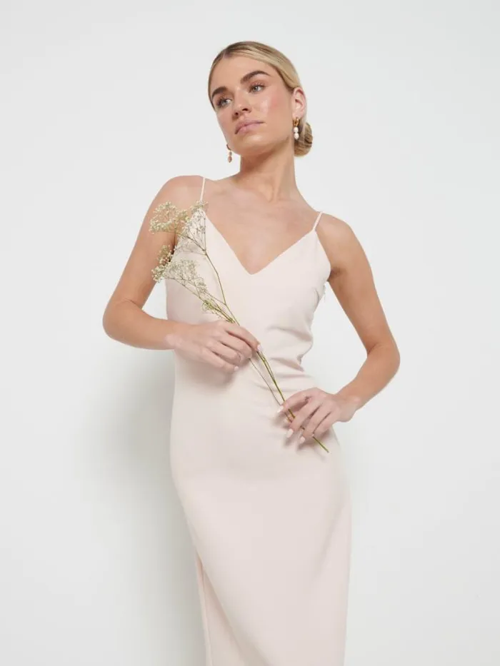 Pretty Lavish Crepe Bridesmaid Dresses Women Tillie VNeck Maxi Bridesmaid Dress Blush