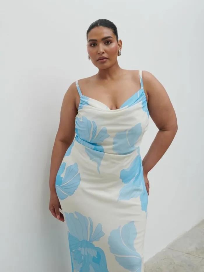 Pretty Lavish Curve Women Keisha Ruched Midaxi Dress Curve Blue And Cream Floral Pretty Lavish Curve Women Keisha Ruched Midaxi Dress Curve Blue And Cream Floral