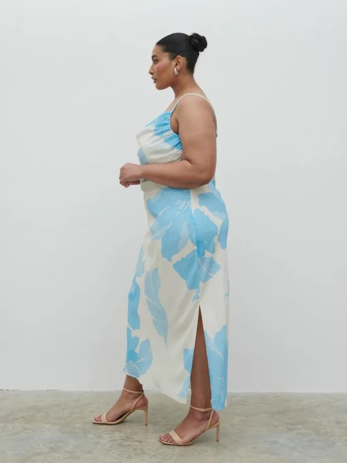 Pretty Lavish Curve Women Keisha Ruched Midaxi Dress Curve Blue And Cream Floral