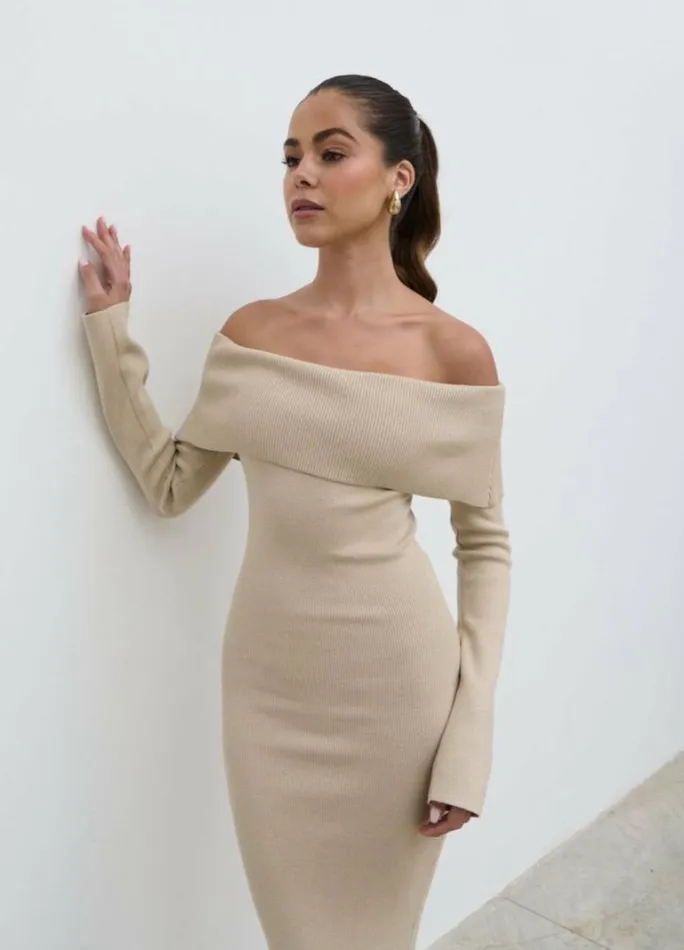 Pretty Lavish Curve Women Soreya Bardot Knit Dress Beige