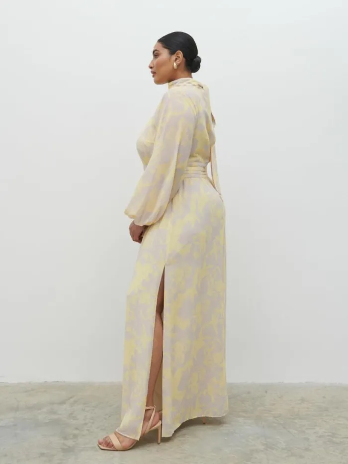 Pretty Lavish Curve Women Steph Keyhole Maxi Dress Curve Lemon And Beige Floral