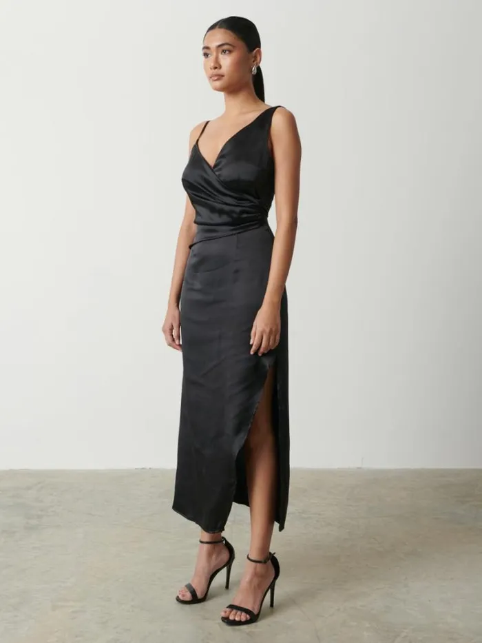 Pretty Lavish Dresses Women Briella Wrap Recycled Midaxi Dress Black