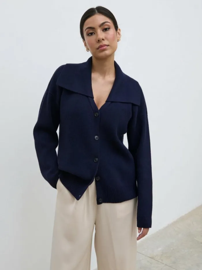 Pretty Lavish Everyday Staples Women Fallon Knit Cardigan Navy