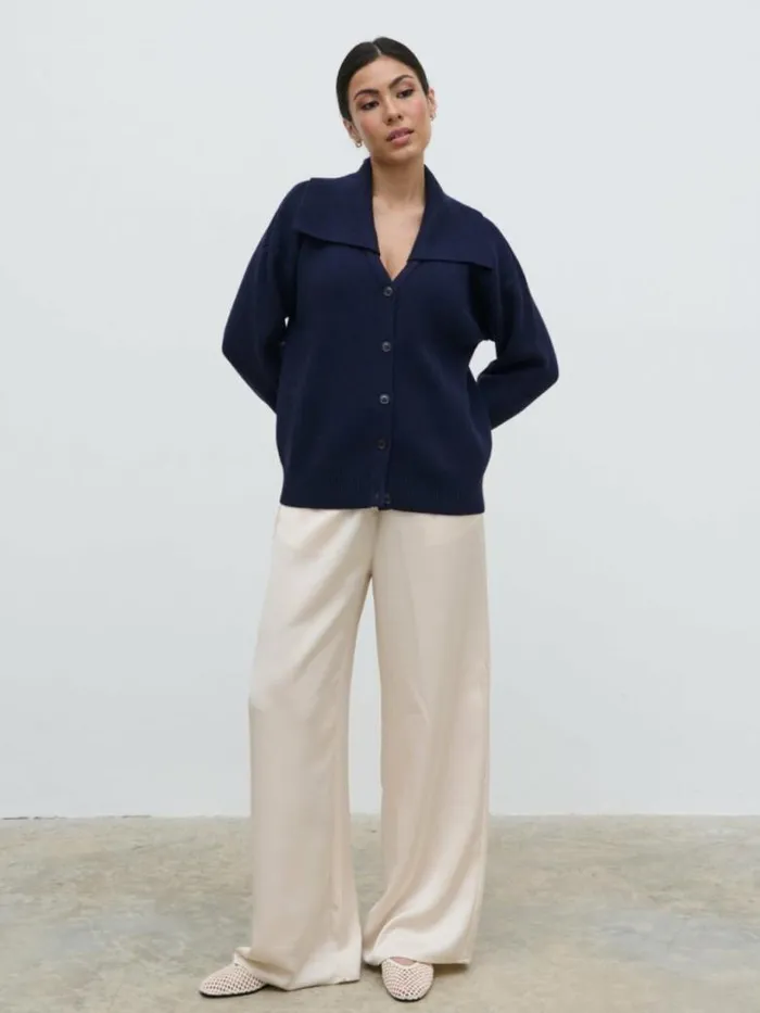 Pretty Lavish Everyday Staples Women Fallon Knit Cardigan Navy