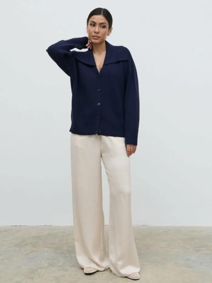 Pretty Lavish Everyday Staples Women Fallon Knit Cardigan Navy