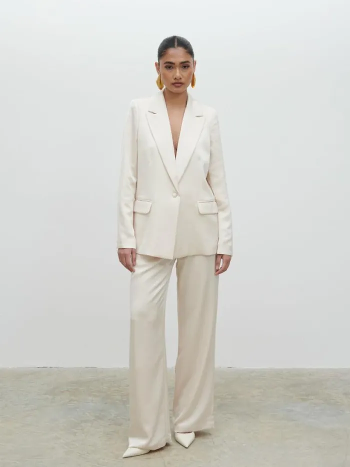 Pretty Lavish Outerwear Women Callie Satin Suit Jacket White