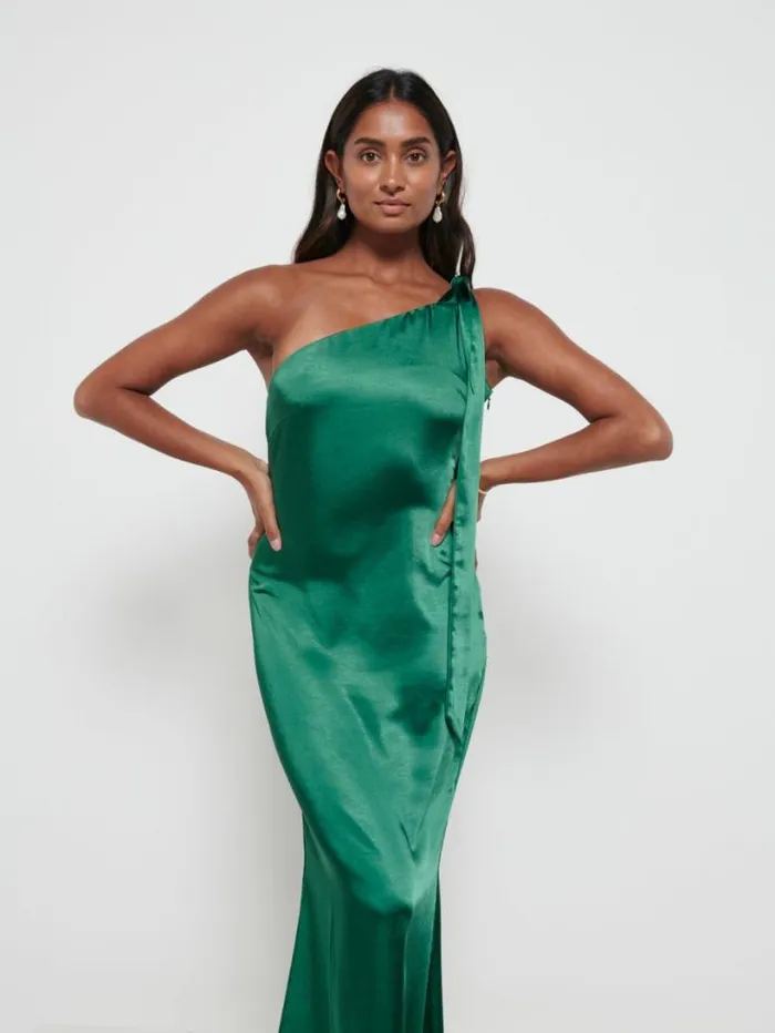 Pretty Lavish Satin Bridesmaid Dresses Women Amelia Tie Maxi Bridesmaid Dress Emerald