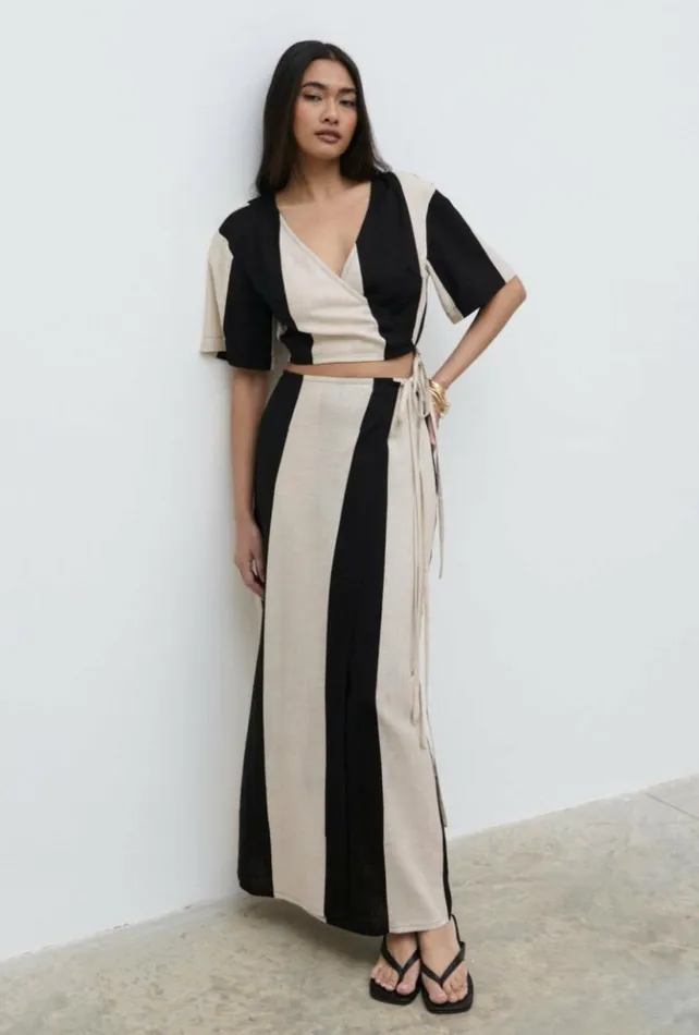 Pretty Lavish Sets Women Chaya Printed Wrap Midaxi Skirt Cream And Black