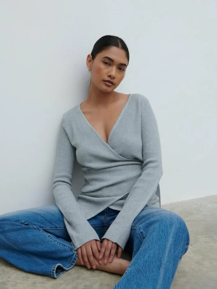 Pretty Lavish Tops Women Bettie Wrap Knit Cardigan Grey