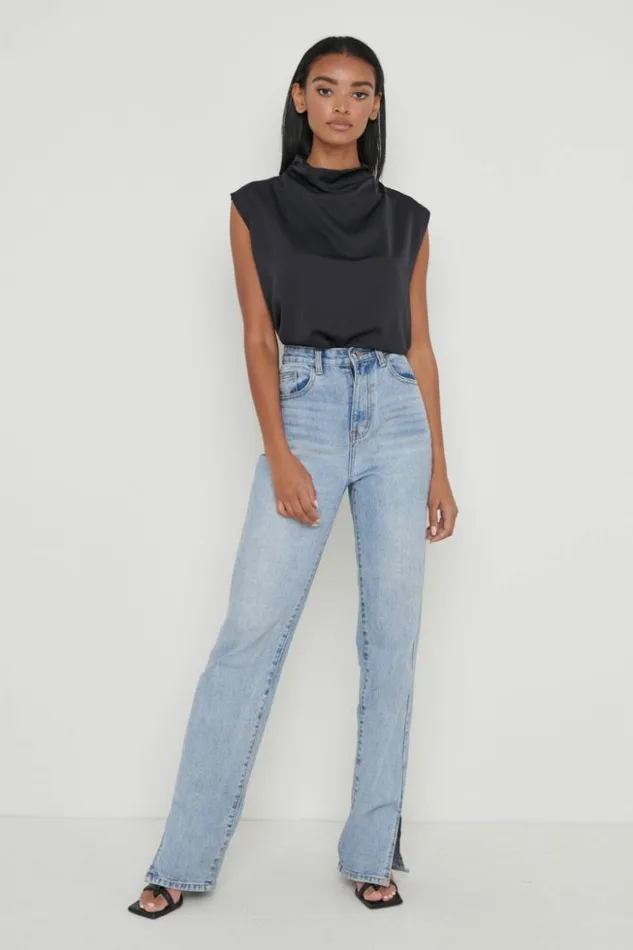 Pretty Lavish Tops Women Farrah Blouse Black