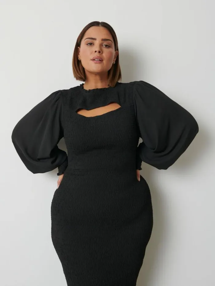 Pretty Lavish Wedding Guest Women Elise Cut Out Shirred Midaxi Dress Curve Black