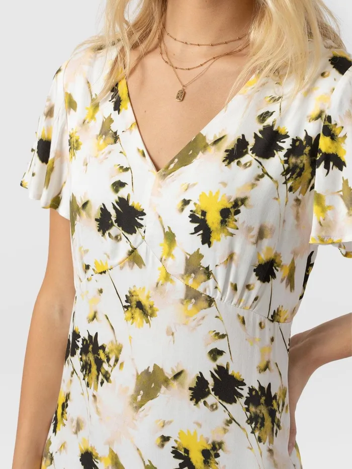 Primrose Dress 8211 White Daisy Floral White Daisy Floral Women Saint And Sofia Dresses