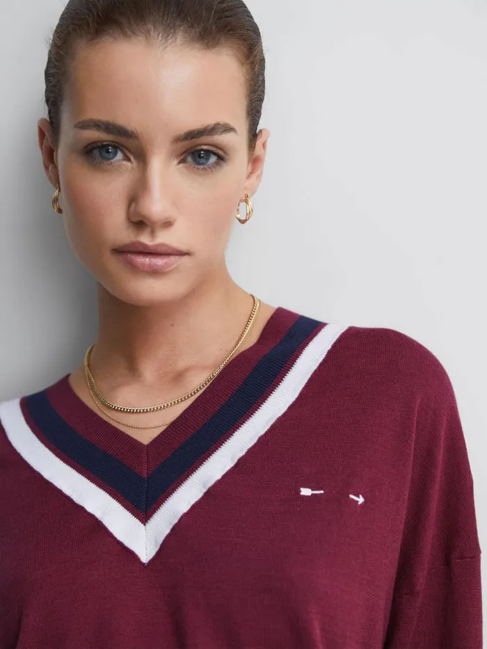 Reiss Knitwear Bonita The Upside VNeck Jumper Dark Red 8211 Women