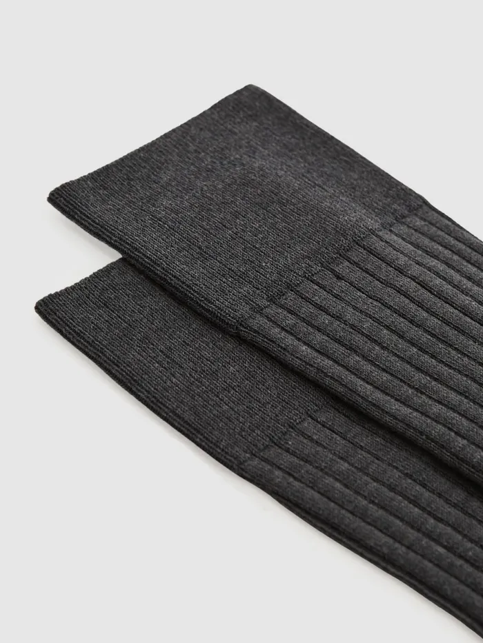 Reiss Socks and Underwear Feli Ribbed Mercerised Cotton Blend Socks Mid Grey 8211 Men