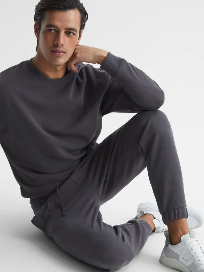 Reiss Sweats and Hoodies Ali Garment Dye Joggers Washed Black 8211 Men