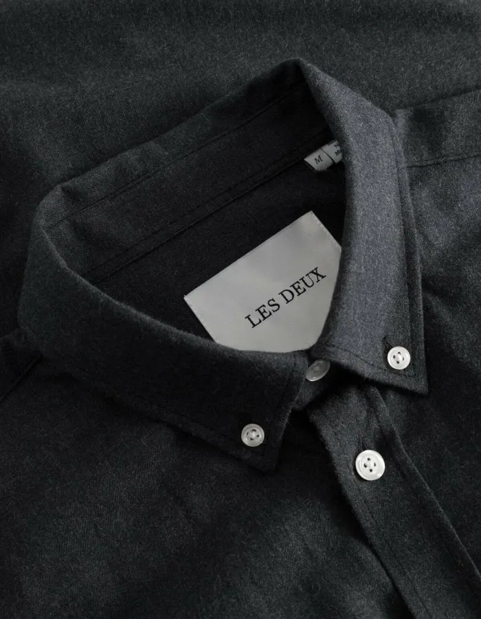 ShirtsOvershirts Men Les Deux Desert Reg Shirt 8211 Charcoal Melange