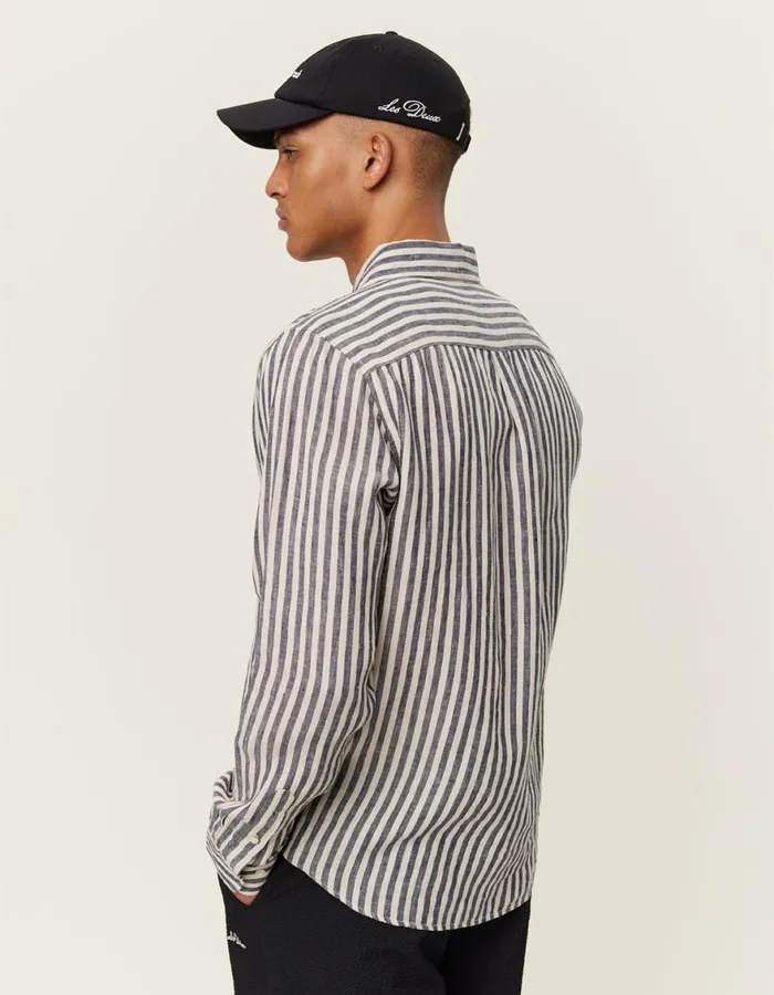 ShirtsOvershirts Men Les Deux Kristian Linen BD Shirt 8211 Dark NavyIvory