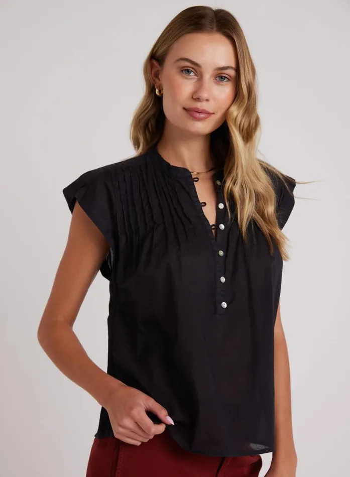 Short Sleeve Pintuck Pullover 8211 Black Women Bella Dahl Short Sleeve Short Sleeve Pintuck Pullover 8211 Black Women Bella Dahl Short Sleeve