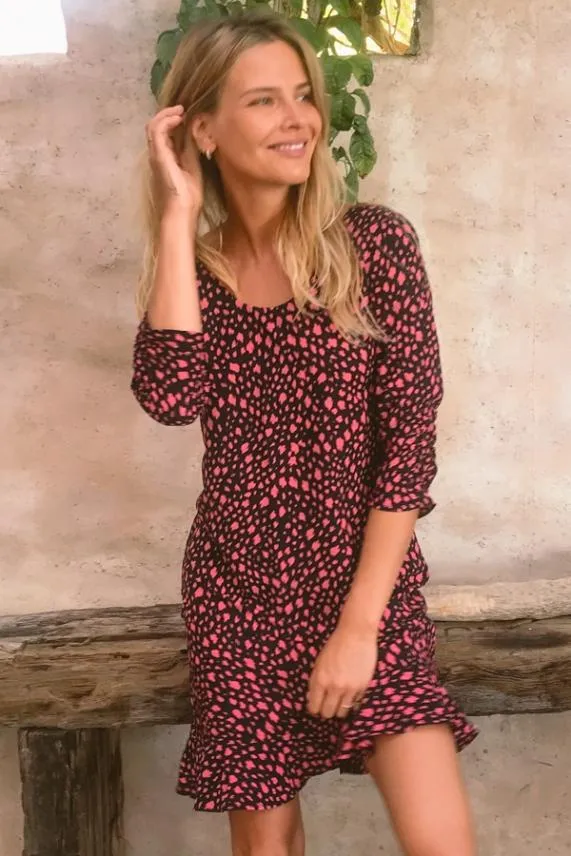 Sosandar Black and Pink Ruffle Hem Shift Dress Black Pink Women Dresses