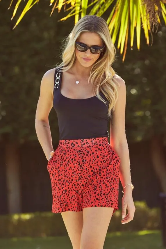 Sosandar Coral Animal Print Jersey Shorts With Pockets Coral Women Shorts