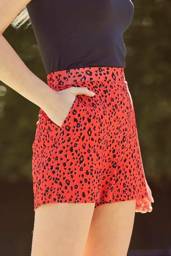 Sosandar Coral Animal Print Jersey Shorts With Pockets Coral Women Shorts