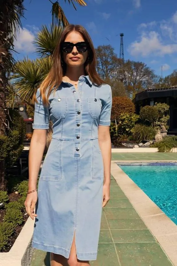 Sosandar Light Wash Popper Front Short Sleeve Denim Dress Light Wash Women Dresses
