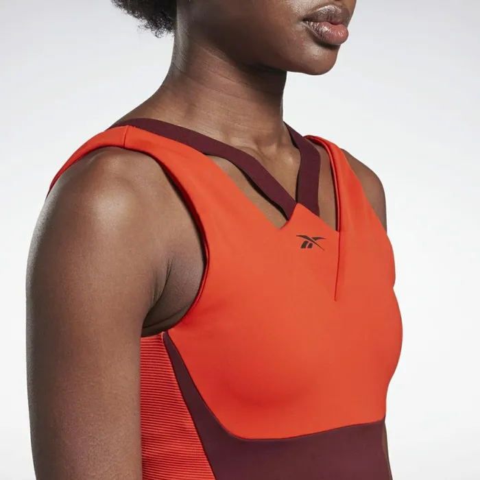 Sports Bras Womens Reebok Studio MediumImpact Bra Instinct Red