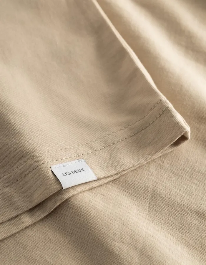 Tshirts Men Les Deux Encore TShirt 8211 Light Desert SandWhite