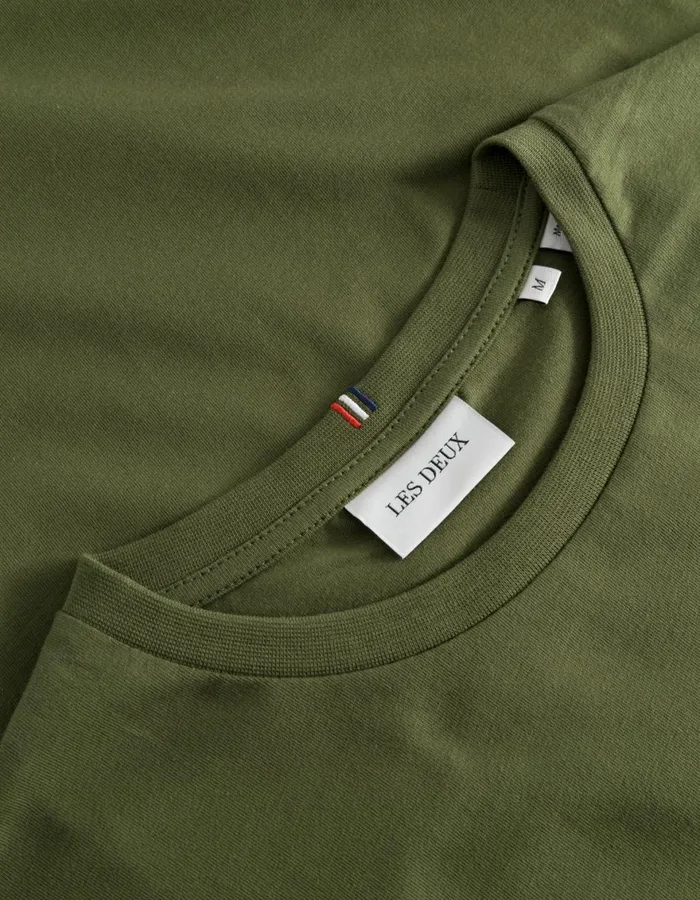 Tshirts Men Les Deux Norregaard TShirt 8211 Seasonal 8211 Chive GreenOrange