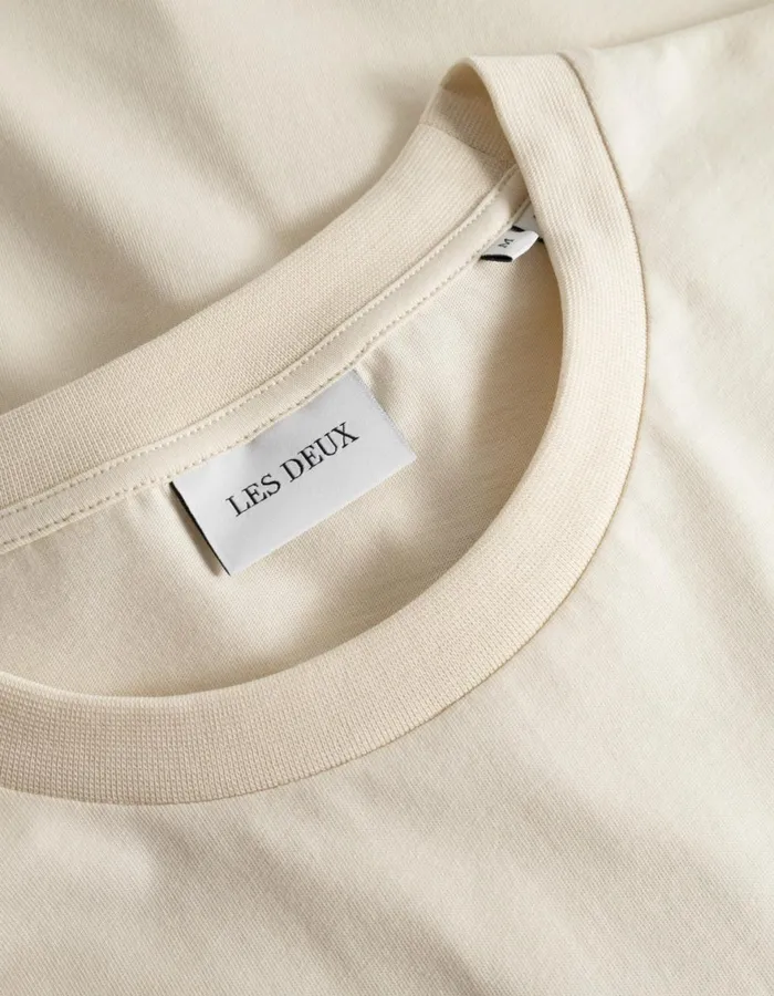 Tshirts Men Les Deux Tribeca LS TShirt 8211 Ivory