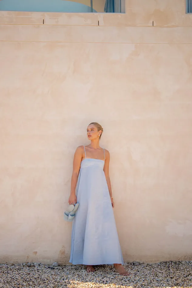 VRG GRL MidiMaxi Dresses Behati Linen Maxi Dress Sky 8211 Women VRG GRL MidiMaxi Dresses Behati Linen Maxi Dress Sky 8211 Women