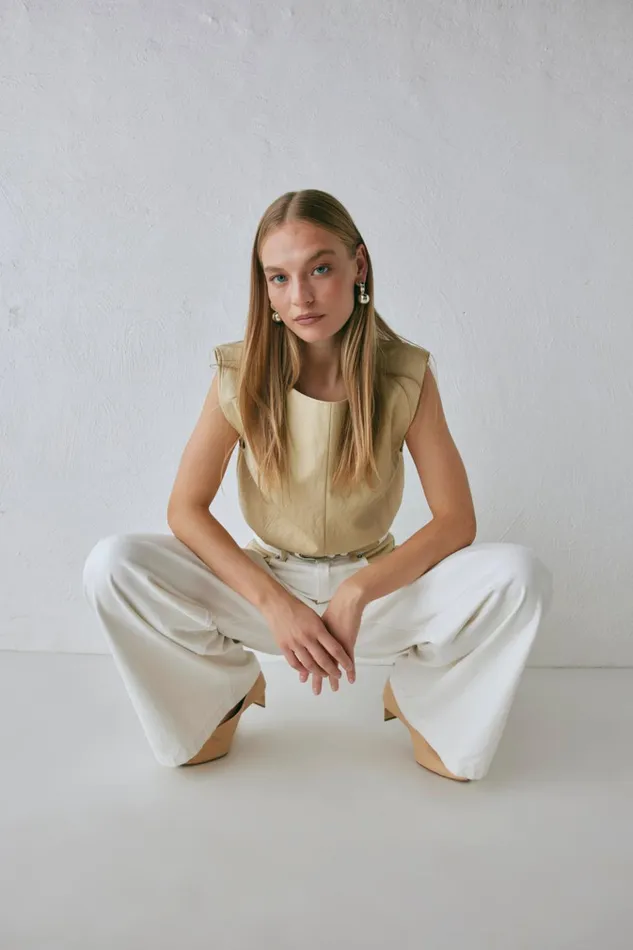 VRG GRL Pants Sutton Denim Jeans White 8211 Women VRG GRL Pants Sutton Denim Jeans White 8211 Women