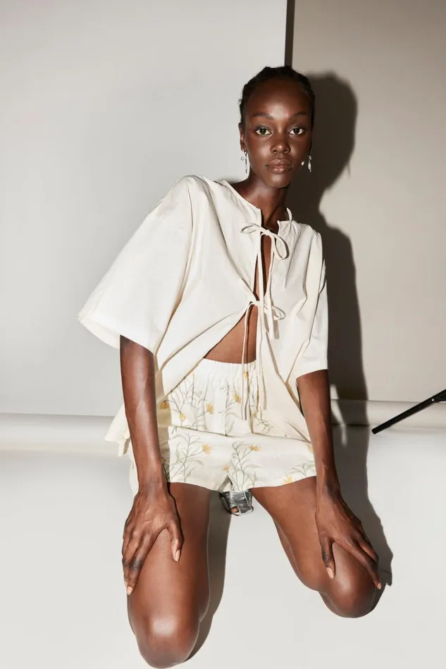 VRG GRL Sets Eliza Linen Shorts Florette 8211 Women VRG GRL Sets Eliza Linen Shorts Florette 8211 Women