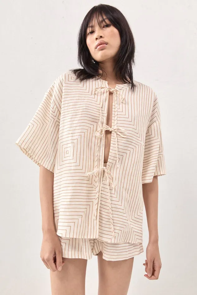 VRG GRL Short Sleeve Naomi Linen Smock Top Juno 8211 Women