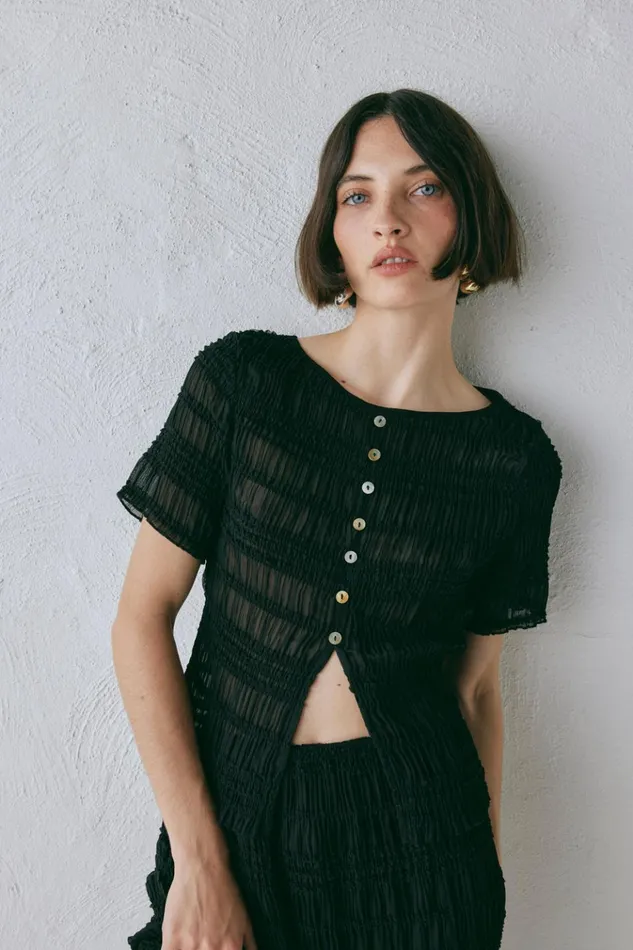 VRG GRL Short Sleeve Sofia Top Black 8211 Women VRG GRL Short Sleeve Sofia Top Black 8211 Women