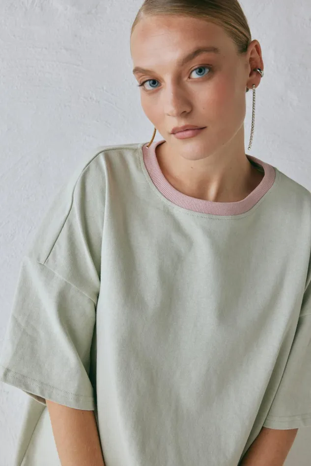 VRG GRL Short Sleeve Willow Tee Oyster 8211 Women