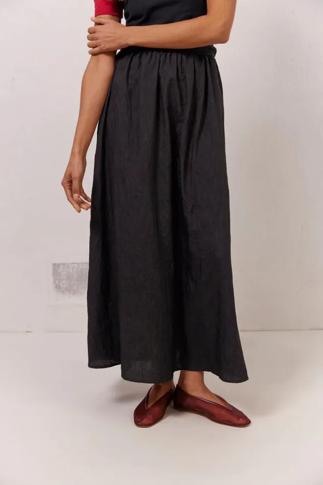 VRG GRL Skirts Solara Midi Skirt Black 8211 Women VRG GRL Skirts Solara Midi Skirt Black 8211 Women
