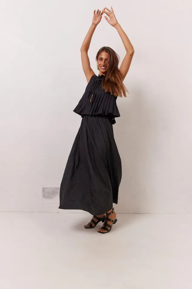 VRG GRL Skirts Solara Midi Skirt Black 8211 Women VRG GRL Skirts Solara Midi Skirt Black 8211 Women