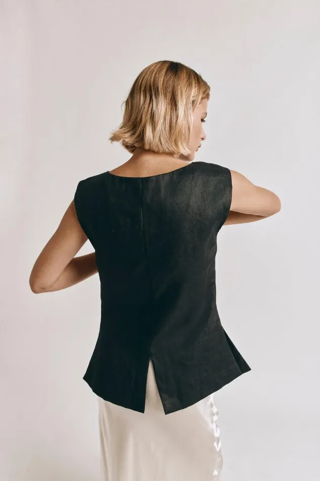 VRG GRL Sleeveless Aria Vest Black 8211 Women VRG GRL Sleeveless Aria Vest Black 8211 Women