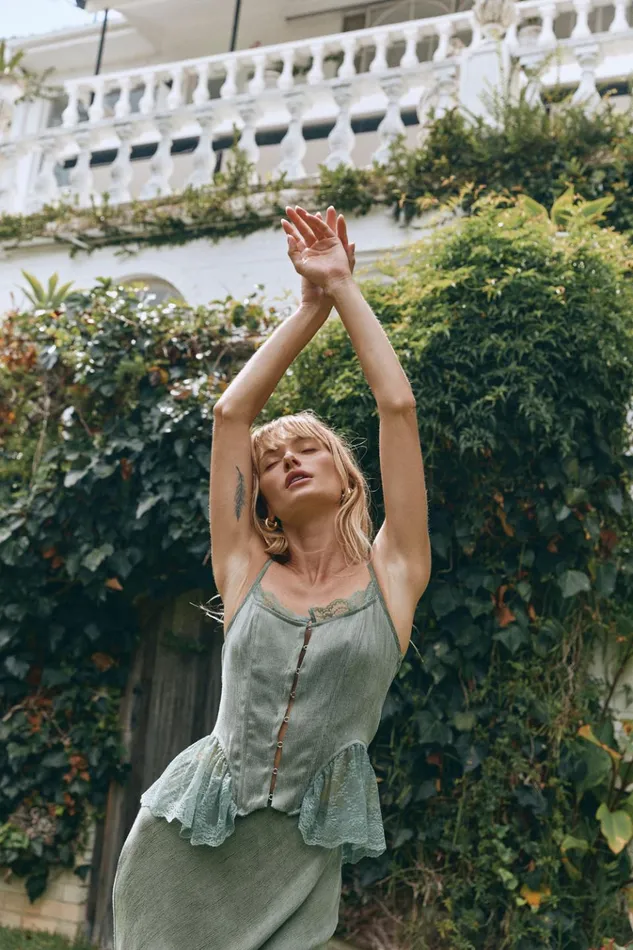 VRG GRL Sleeveless Rhapsody Top Forest 8211 Women